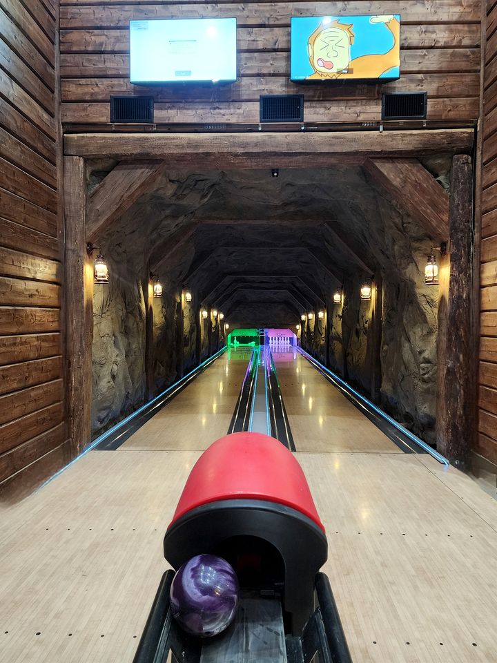 Outstanding Cabin up to 50 People with Bowling, Private Cinema and Fantastic Sightd in Broken Bow, Oklahoma