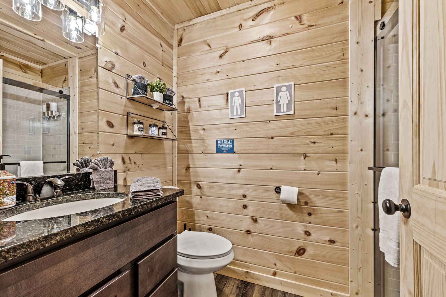 Outstanding Cabin with Air Hockey Table Beautifully Designed in Tennessee