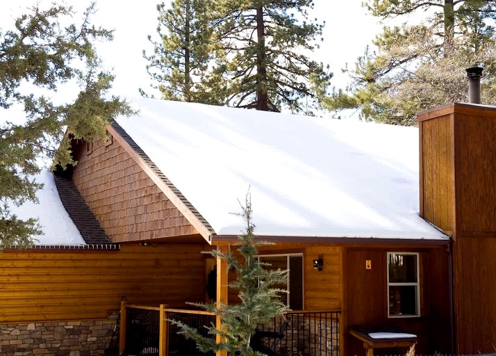 Cabins (United States of America, Big Bear Lake, California)