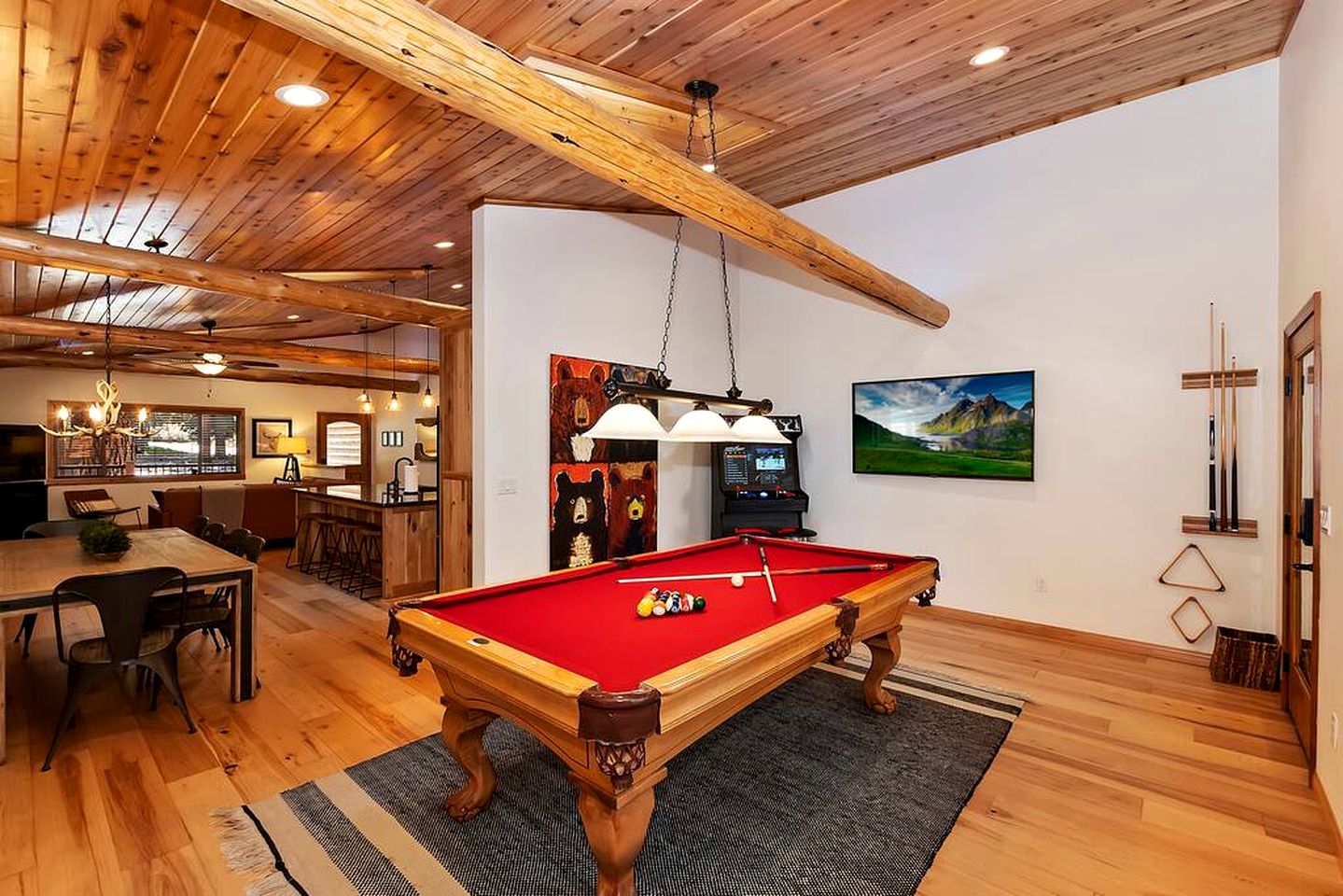 Outstanding Cabin with Game Room and Impressive Outdoor Area in Big Bear Lake, California