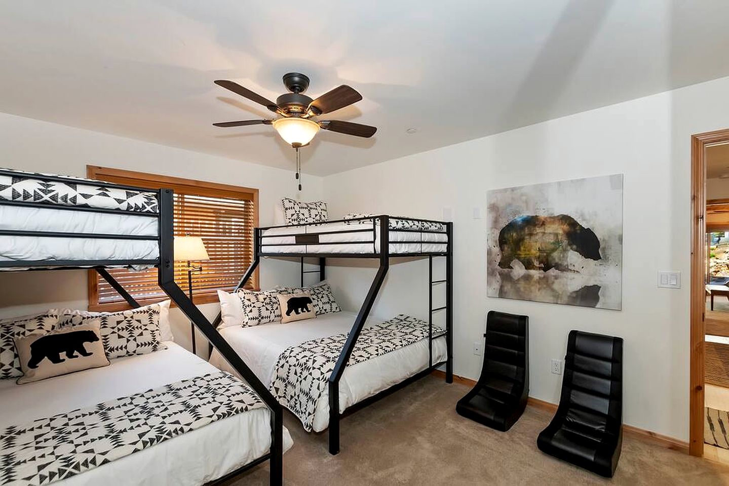 Outstanding Cabin with Game Room and Impressive Outdoor Area in Big Bear Lake, California