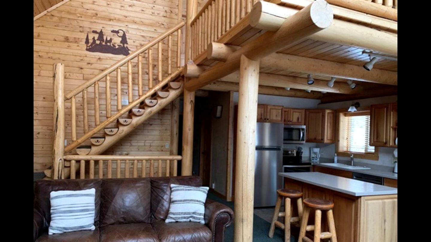 Outstanding Cabin with Hot-tub in Island Park, Idaho