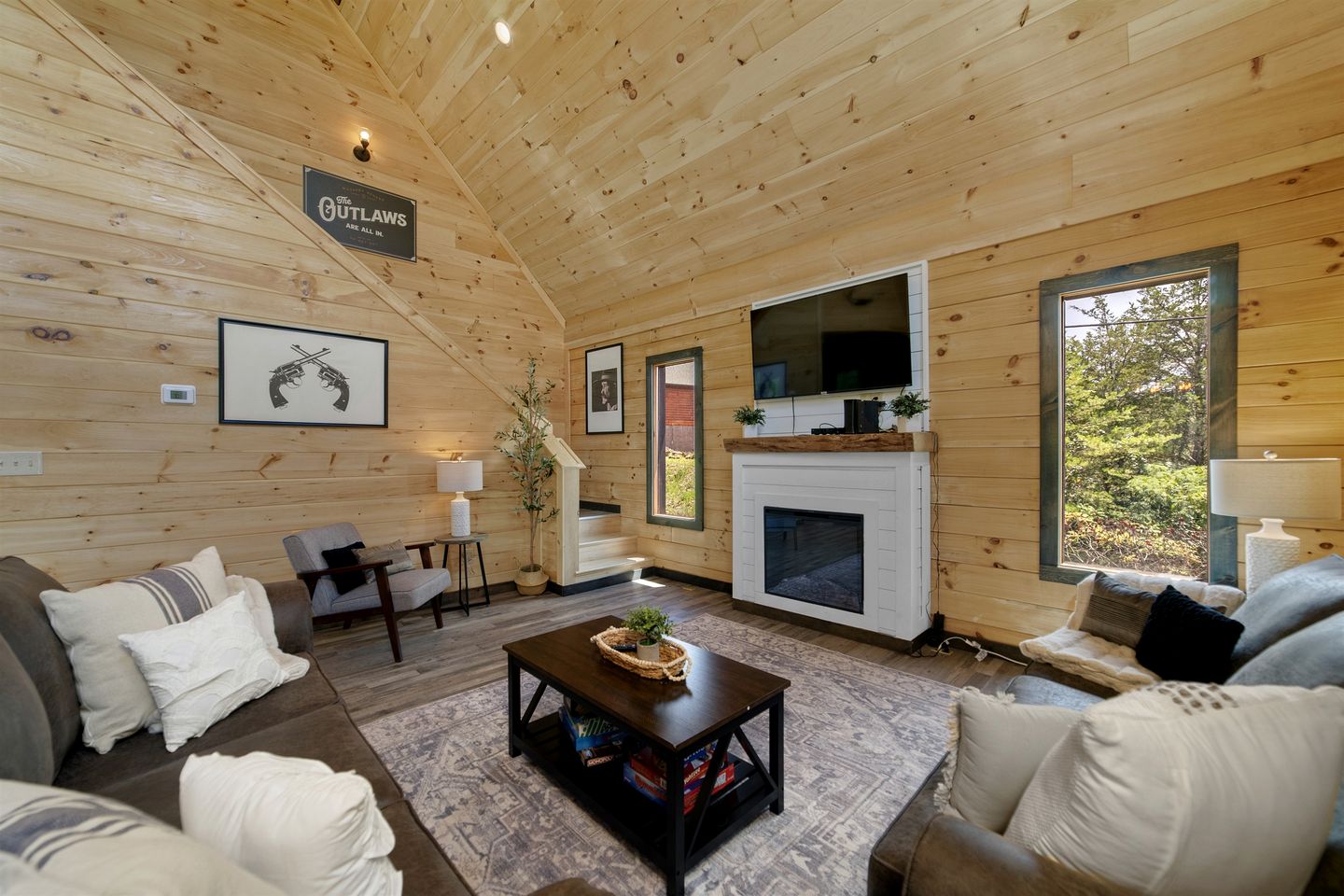 Outstanding Cabin with Interior Pool in Sevierville, Tennessee