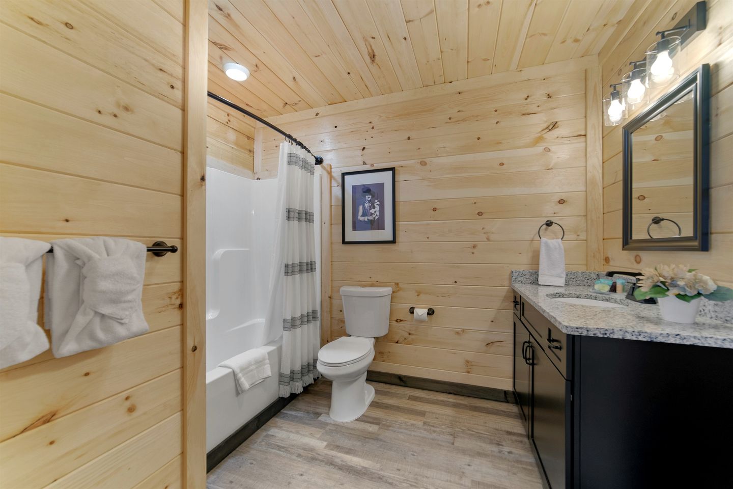 Outstanding Cabin with Interior Pool in Sevierville, Tennessee