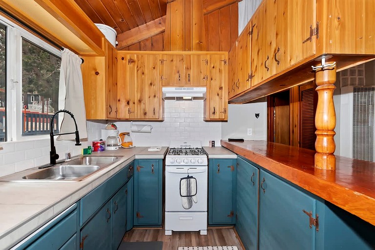 Cabins (United States of America, Big Bear Lake, California)