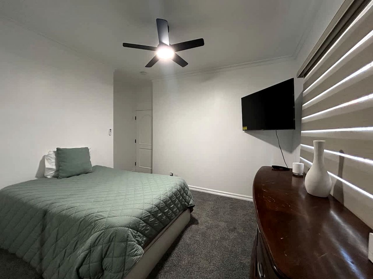 Outstanding Cottage Munguia Summit Camp