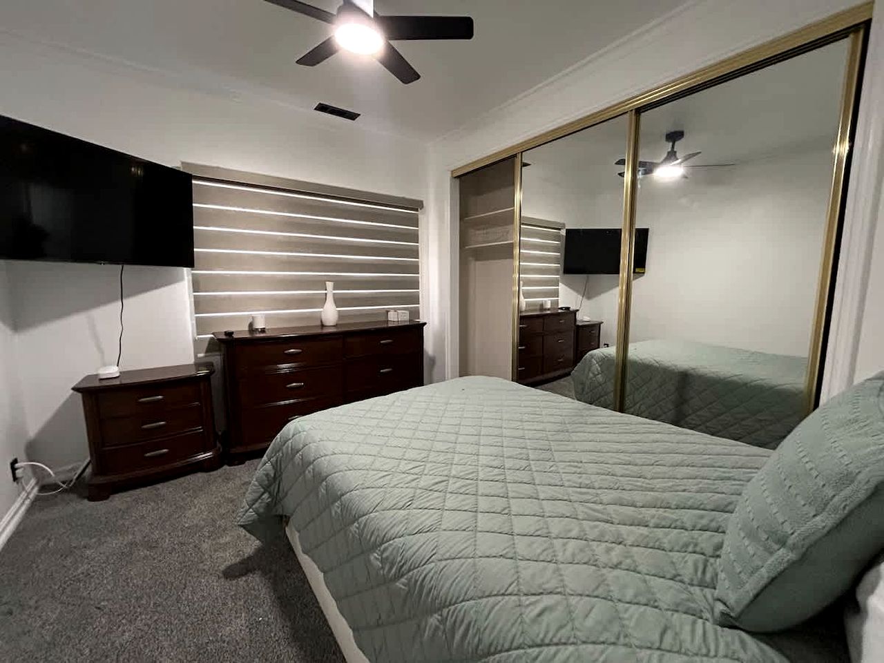 Outstanding Cottage Munguia Summit Camp