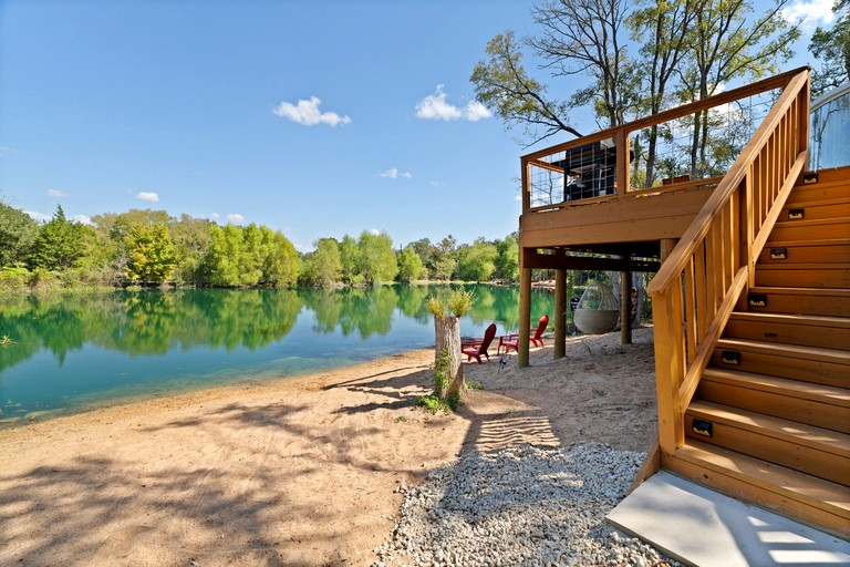 Domes (United States of America, Elgin, Texas)