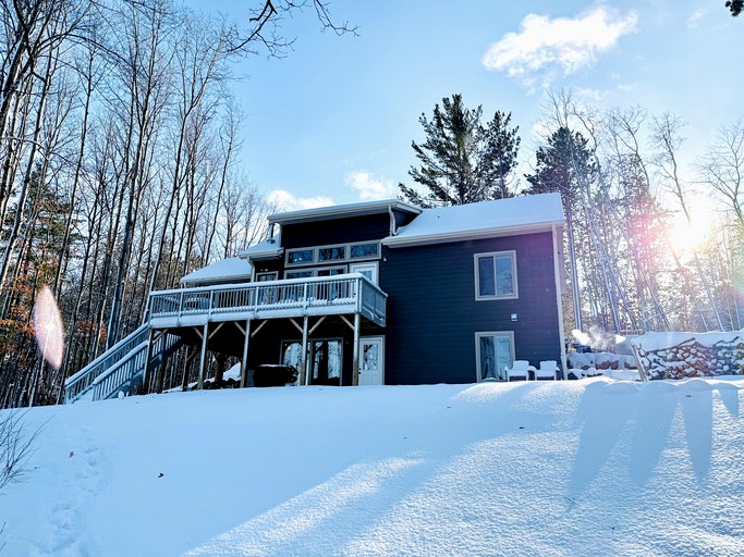 Cabins (United States of America, Stone Lake, Wisconsin)