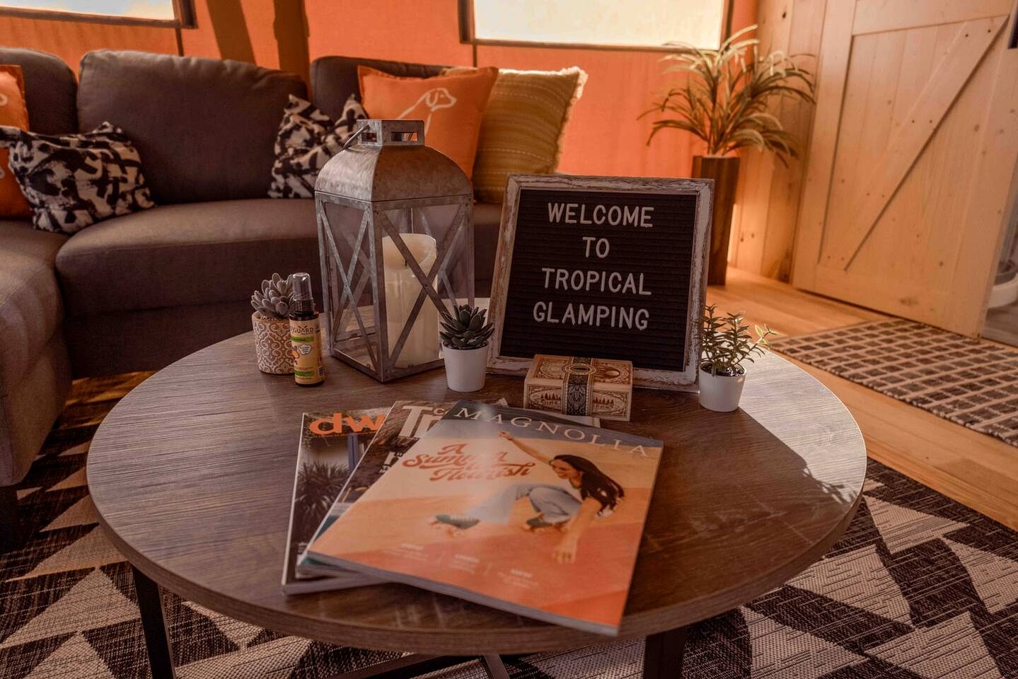 Outstanding Safari Tent with Jacuzzi and and Beautiful Outdoor and Indoor Living in Florida