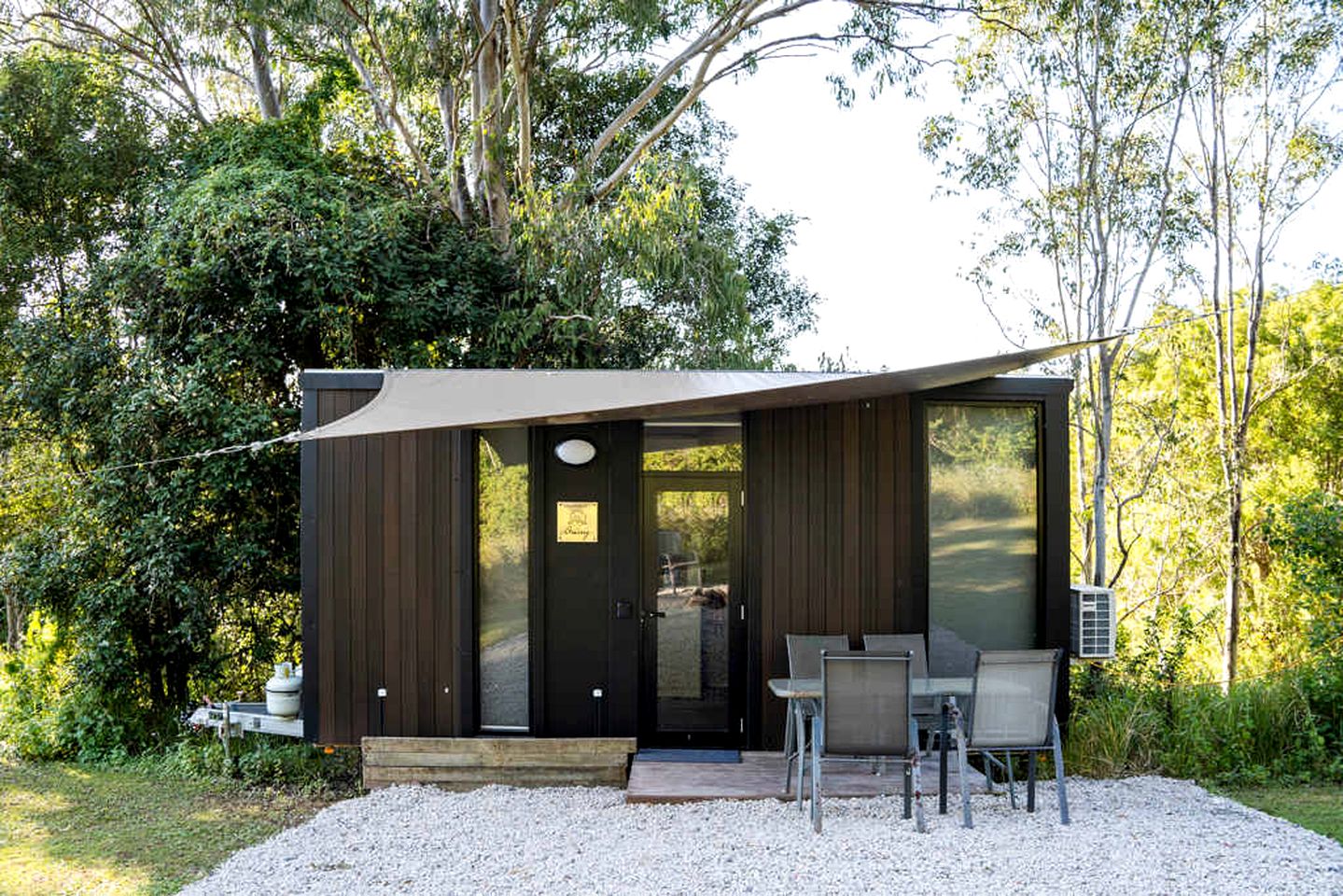Tiny Houses (Australia, Perwillowen, Queensland)