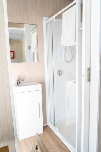 Tiny Houses (Australia, Perwillowen, Queensland)