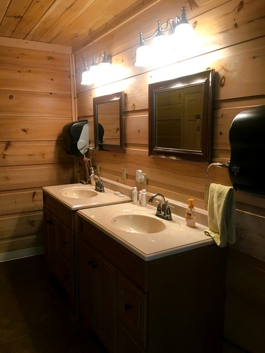 Cabins (United States of America, Monterville, West Virginia)