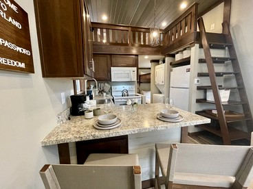 Breathtaking Tiny House Settled Between Trees in Tracy City, Tennessee photo 2