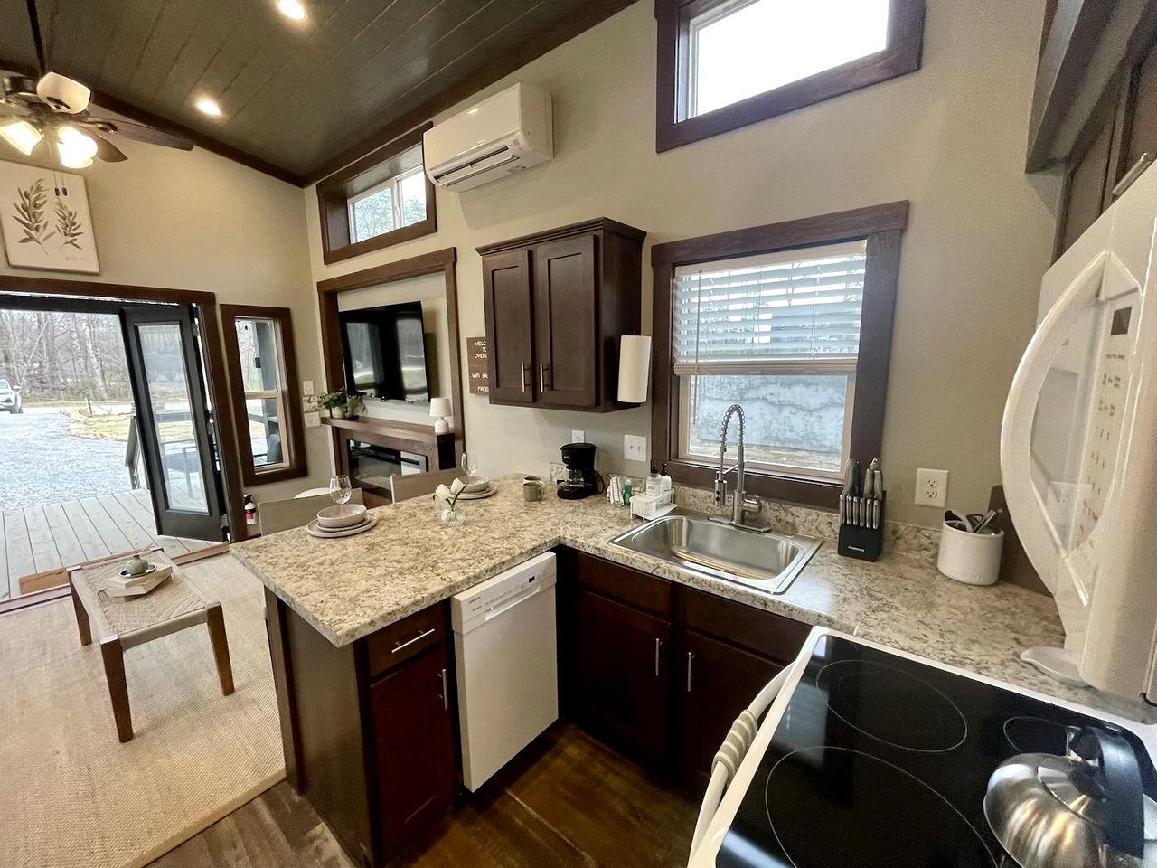 Breathtaking Tiny House Settled Between Trees in Tracy City, Tennessee