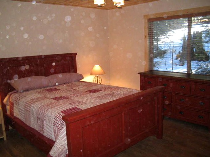 Cabins (Strawberry, California, United States)