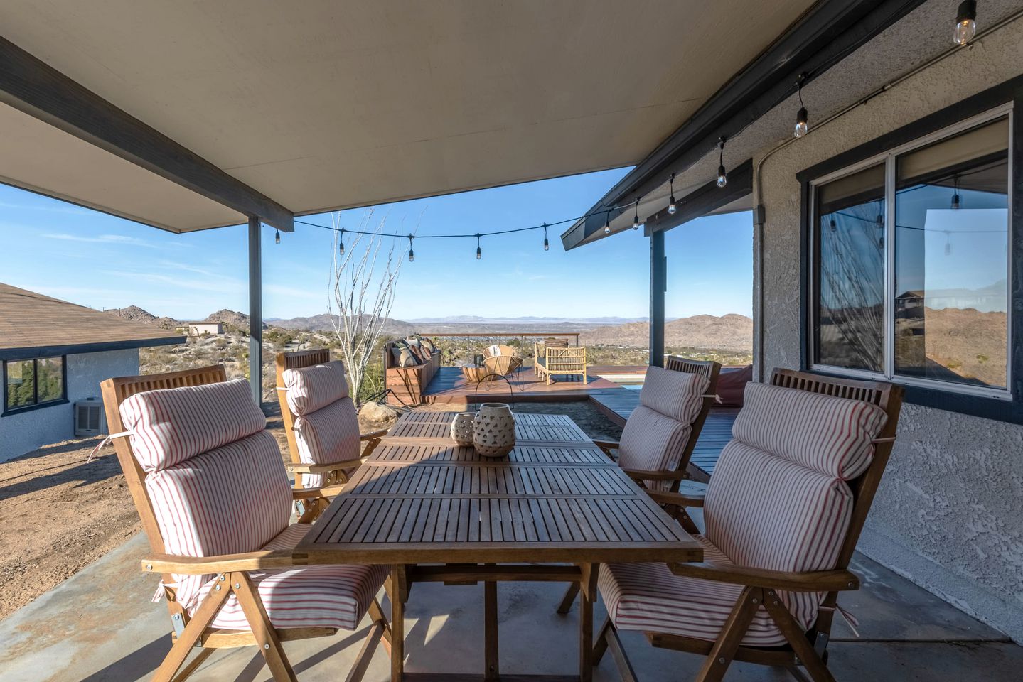 Elegant Vacation Rental with Swimming Pool and Barbecue in Joshua Tree, California