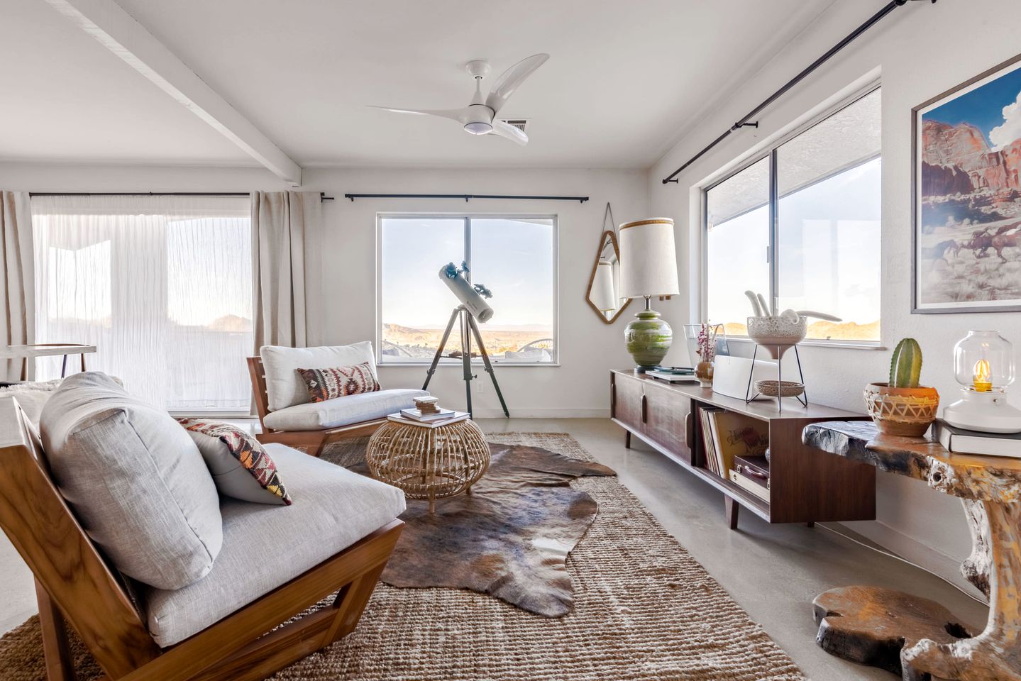 Elegant Vacation Rental with Swimming Pool and Barbecue in Joshua Tree, California
