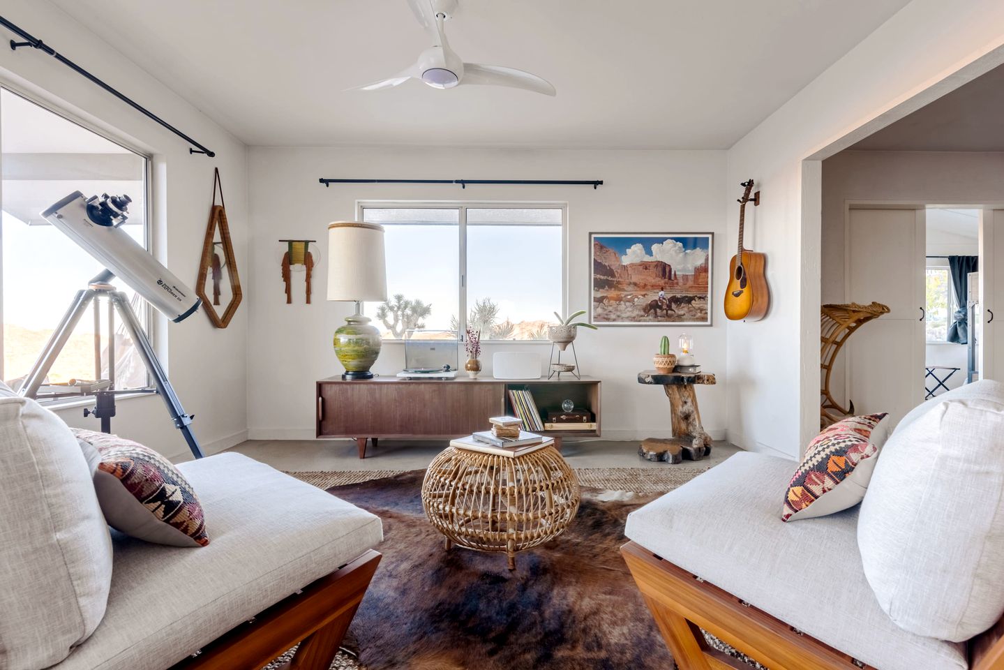 Elegant Vacation Rental with Swimming Pool and Barbecue in Joshua Tree, California