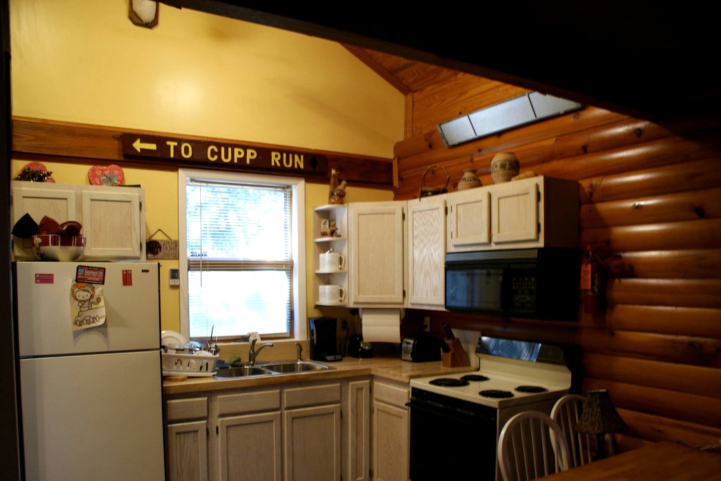 Rustic Cabin Rental near the Ski Slopes in Snowshoe, West Virginia