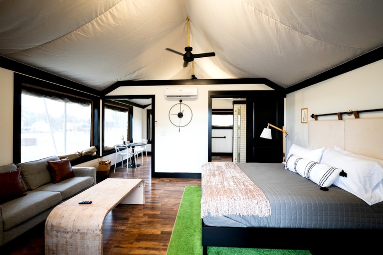 Safari Tents (United States of America, Cedar Bluff, Alabama)