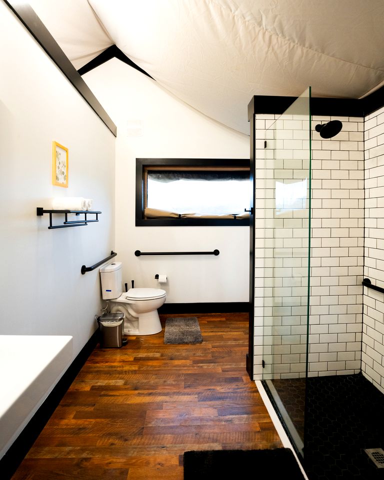 Relaxing Safari Tent with Hot Tub and Grill in Cedar Bluff, Alabama