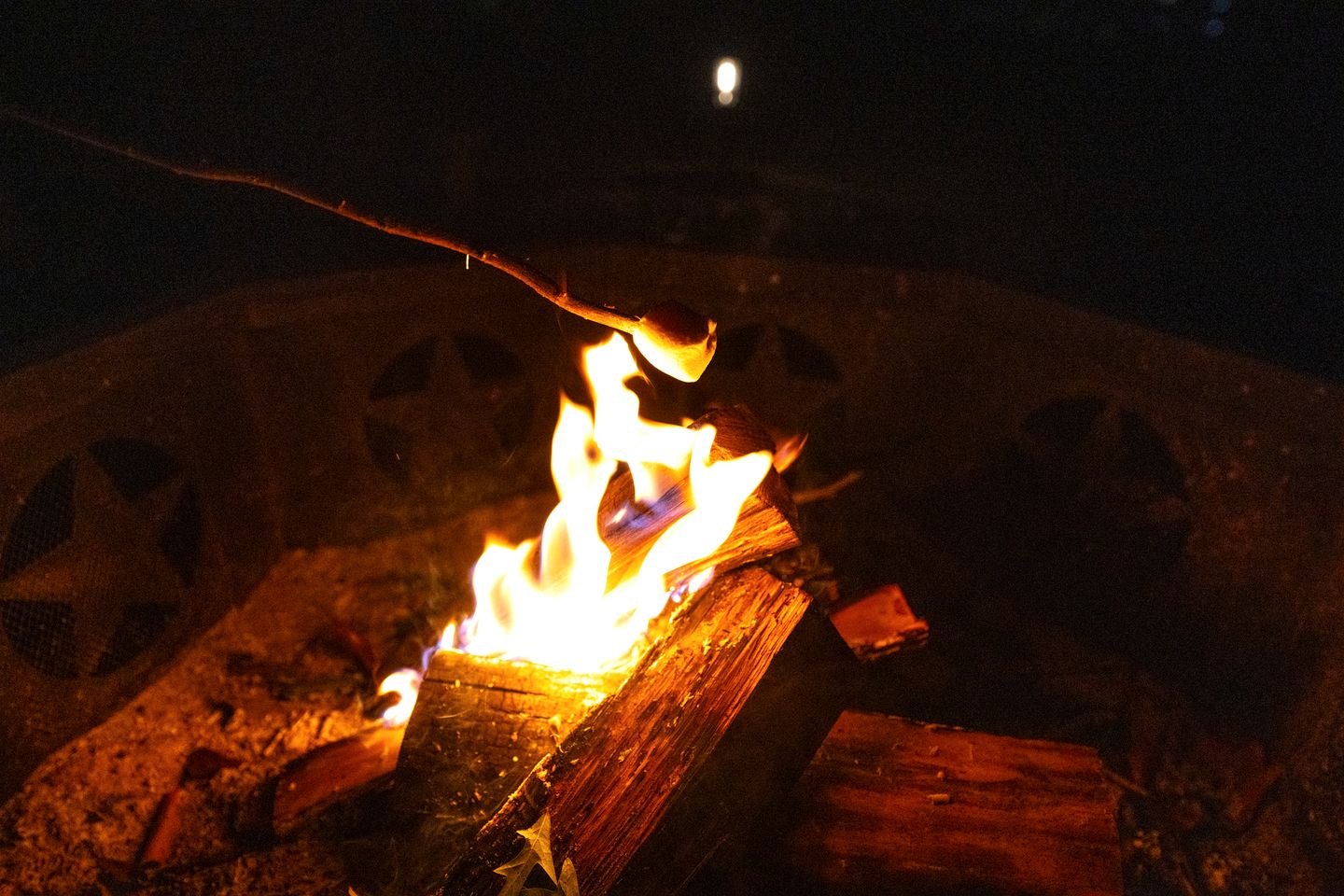 Relaxing Safari Tent with Hot Tub and Grill in Cedar Bluff, Alabama