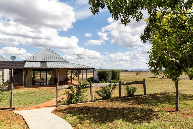 Nature Lodges (Gulgong, New South Wales, Australia)