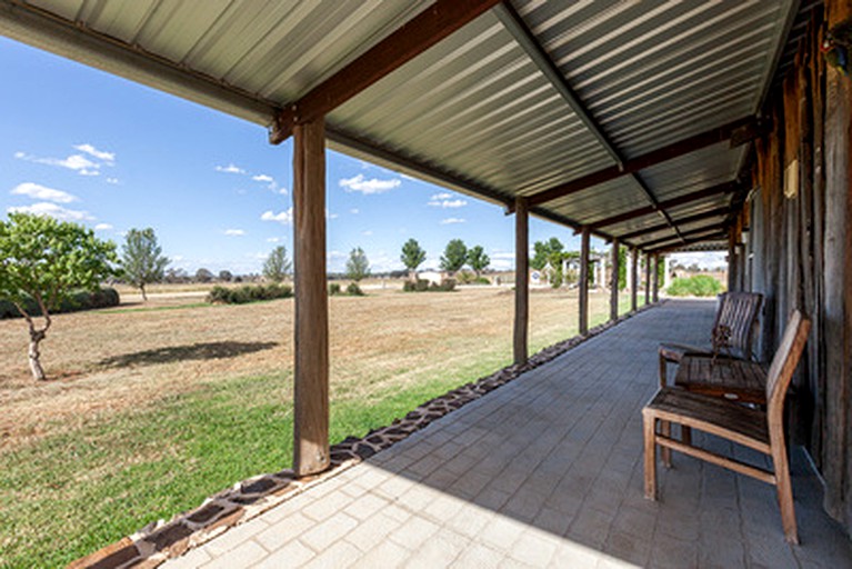 Cabins (Gulgong, New South Wales, Australia)