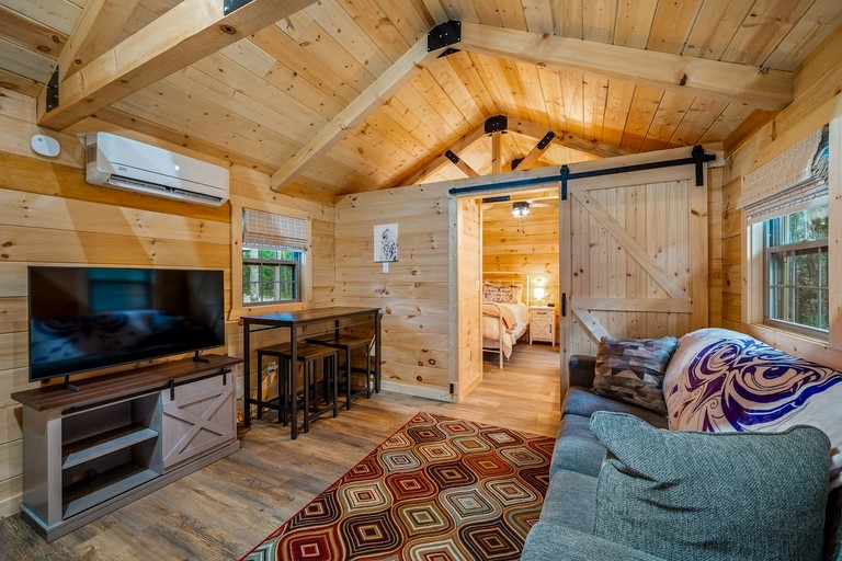 Cabins (United States of America, Mentone, Alabama)