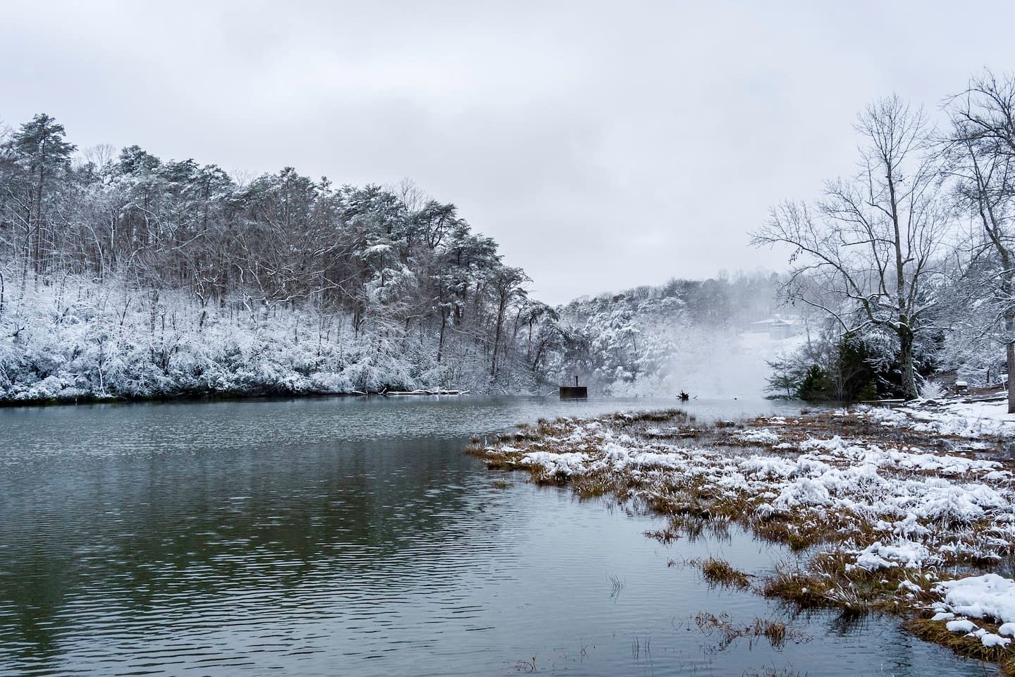 Escape to a Charming Cabin with Hot Tub & Covered Porch in Mentone, Alabama