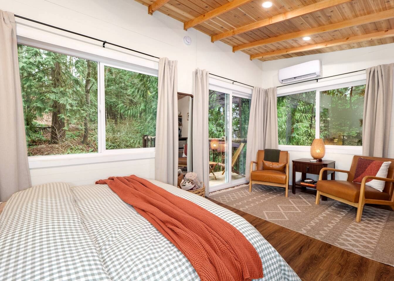 Relaxing Tree House in Sequim, Washington, Perfect for a Glamping Getaway to Olympic National Park