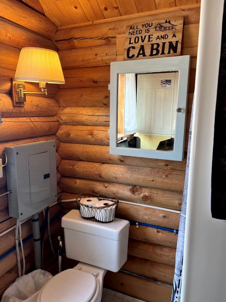 Amazing Log Cabin with Stunning Views in Conner, Montana