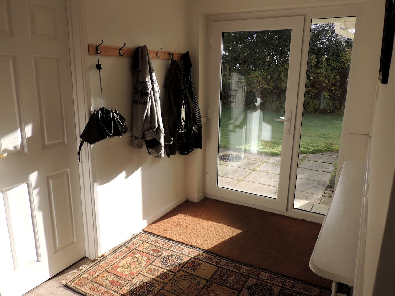 Slow Down Retreat: Countryside Views, Outdoor Bar & Fire Pit Seating in England, United Kingdom