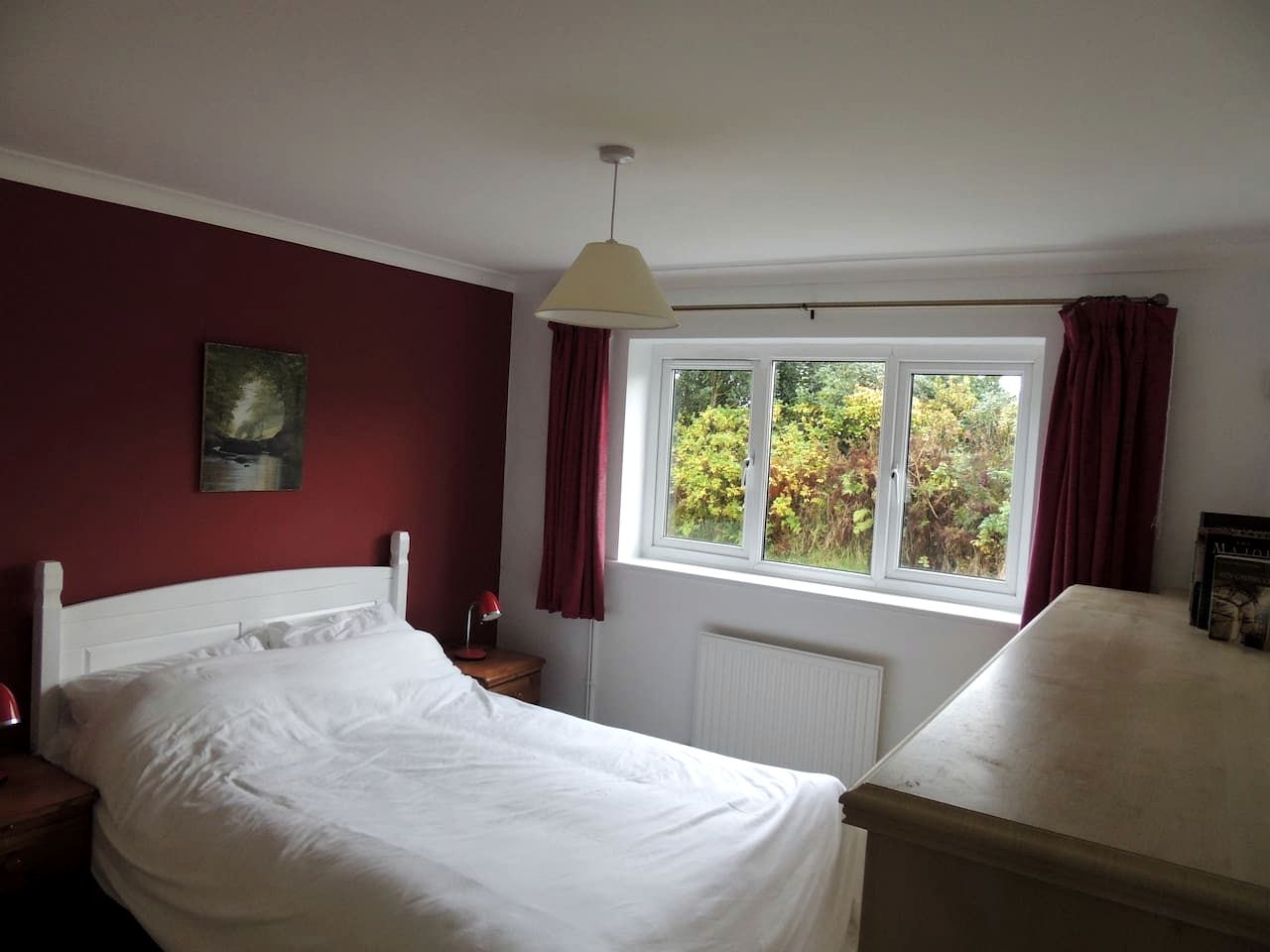 Slow Down Retreat: Countryside Views, Outdoor Bar & Fire Pit Seating in England, United Kingdom