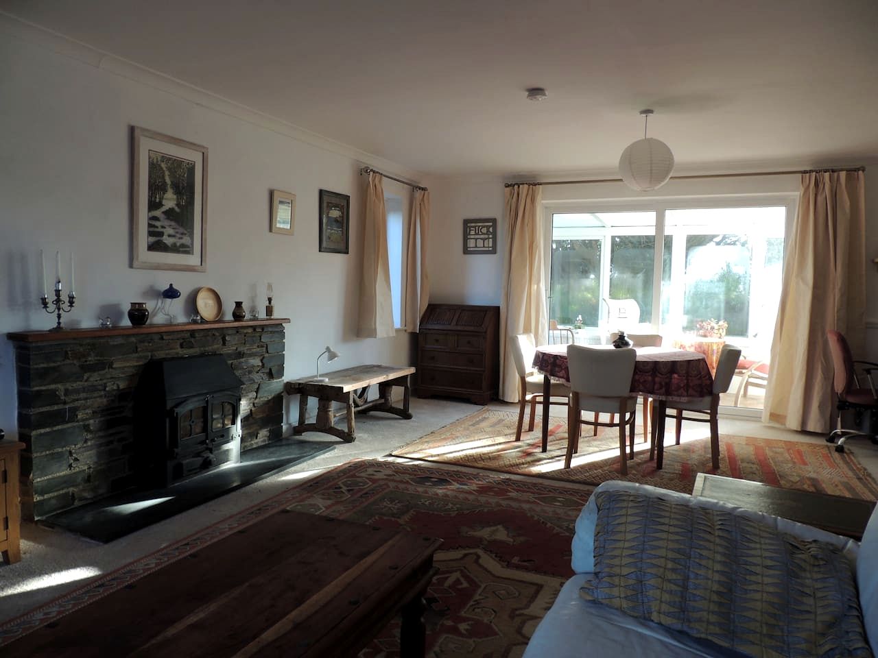 Slow Down Retreat: Countryside Views, Outdoor Bar & Fire Pit Seating in England, United Kingdom