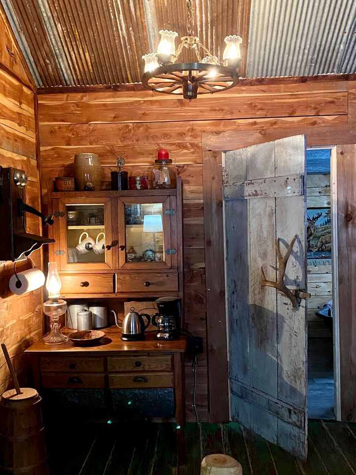 Arkansas Adventure Awaits: Cabin with Hot Tub and Riverfront Charm