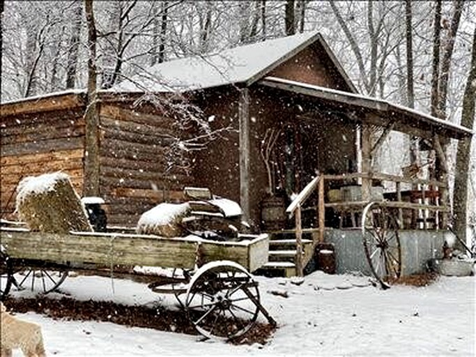 Cabins (United States of America, Berryville, Arkansas)
