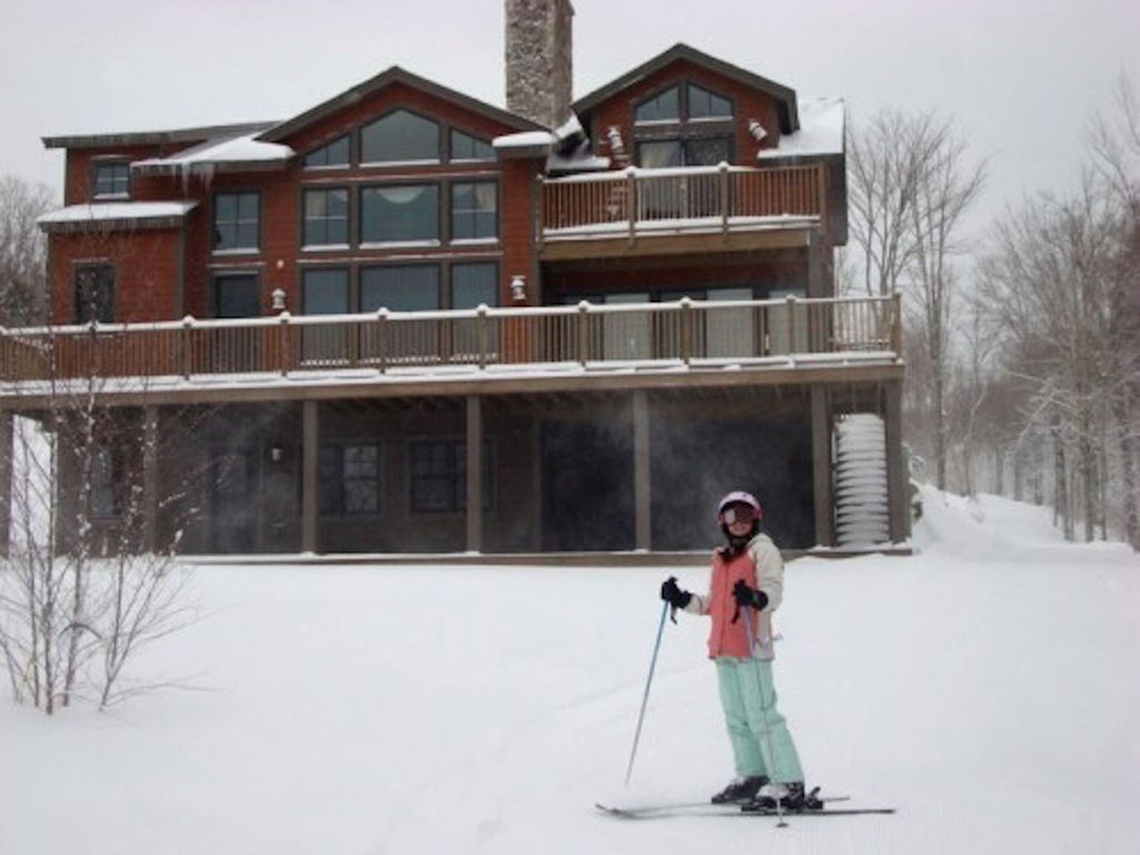 Cabin near Ski Resort Perfect for a New Hampshire Vacation