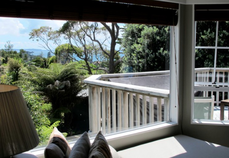 Beach Houses (Auckland, North Island, New Zealand)