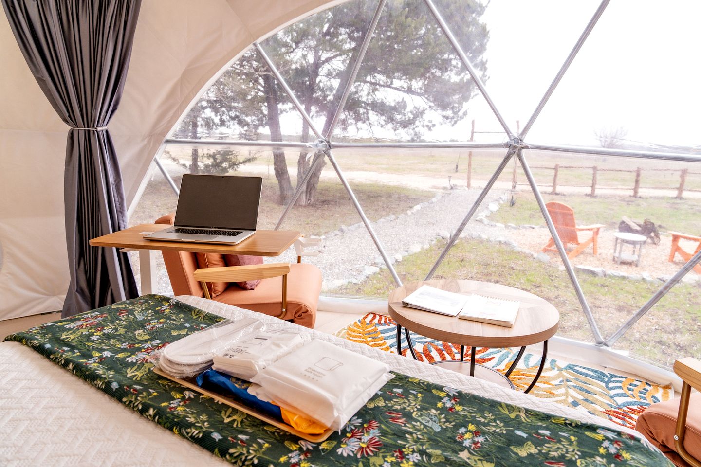 Unique Woodland Glamping Dome with Stargazing & Nature Retreat near Wolfe City, TX