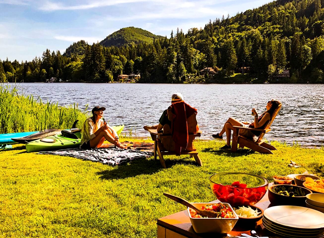 Peaceful Lakefront Retreat with Sauna Near Bellingham & Mount Vernon in Sedro-Woolley, Washington