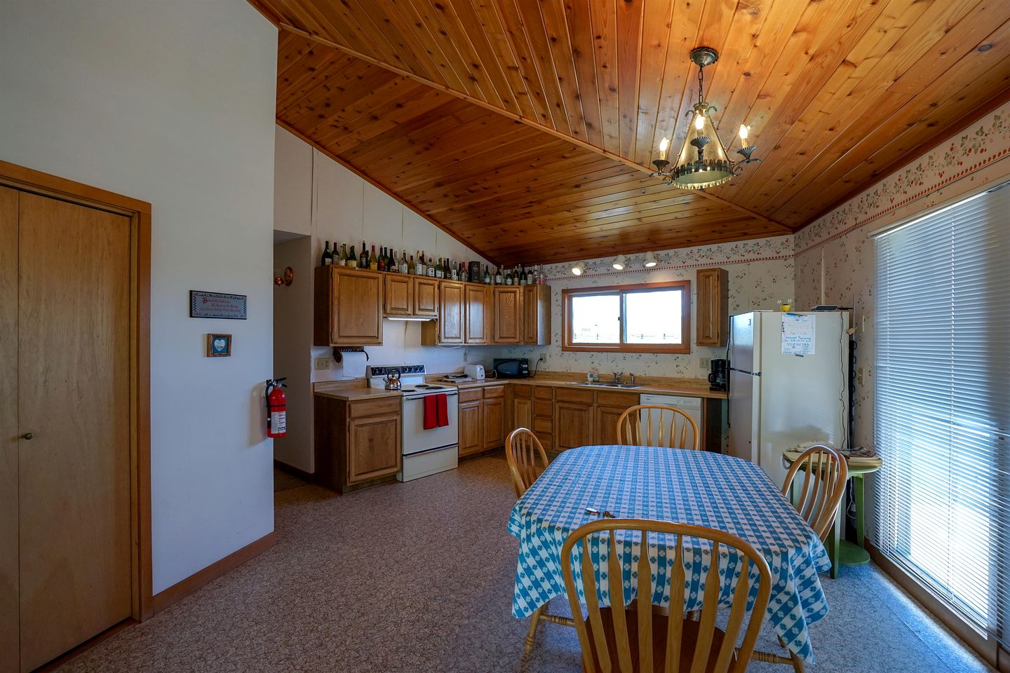 Quaint Vacation Rental with Madison River Views near Yellowstone in Southwest Montana