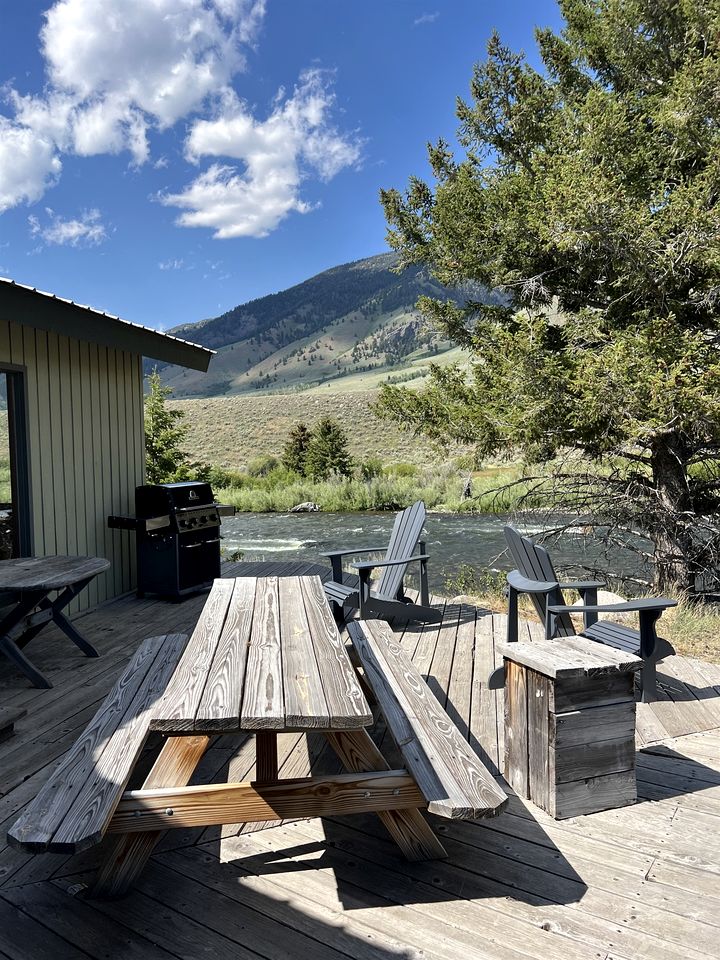 Quaint Vacation Rental with Madison River Views near Yellowstone in Southwest Montana