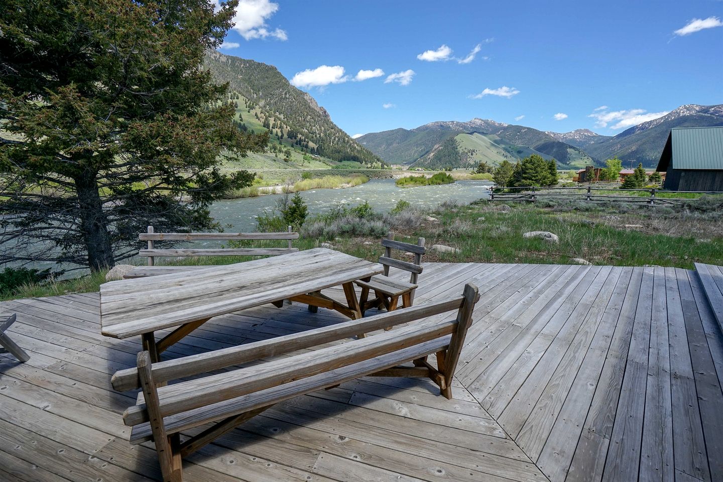 Quaint Vacation Rental with Madison River Views near Yellowstone in Southwest Montana