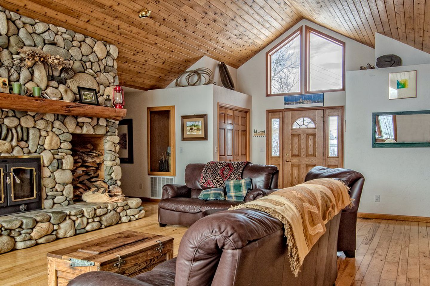 Secluded Cabin Rental for a Whitewater Rafting Getaway in Absarokee, Montana