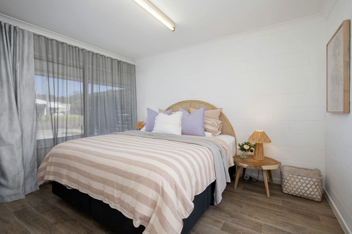 Chic Picturesque Vacation Rental Next to the Coast in Bateau Bay, New South Wales