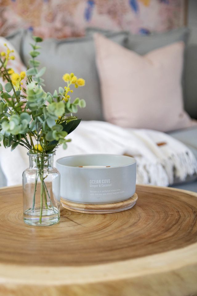 Chic Picturesque Vacation Rental Next to the Coast in Bateau Bay, New South Wales