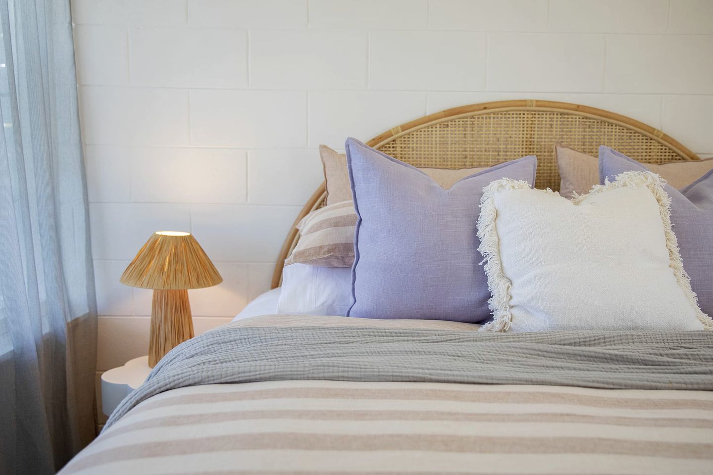 Chic Picturesque Vacation Rental Next to the Coast in Bateau Bay, New South Wales