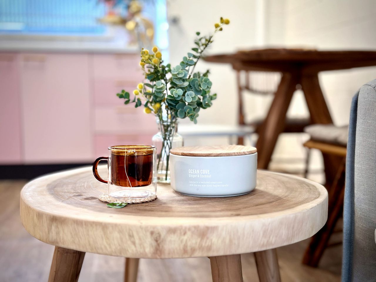 Chic Picturesque Vacation Rental Next to the Coast in Bateau Bay, New South Wales